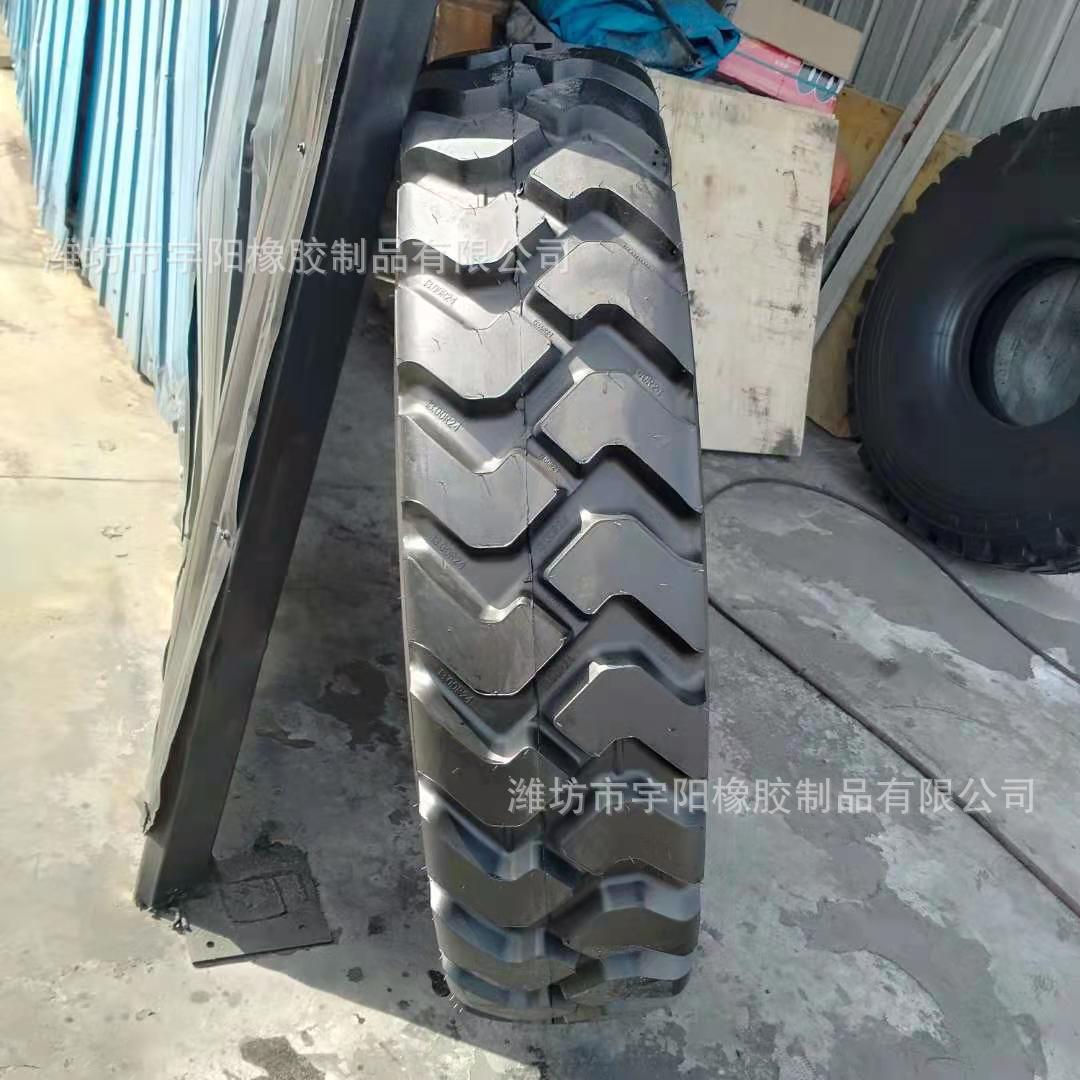 13.00R24 工程机械推土机 平地机轮胎 钢丝