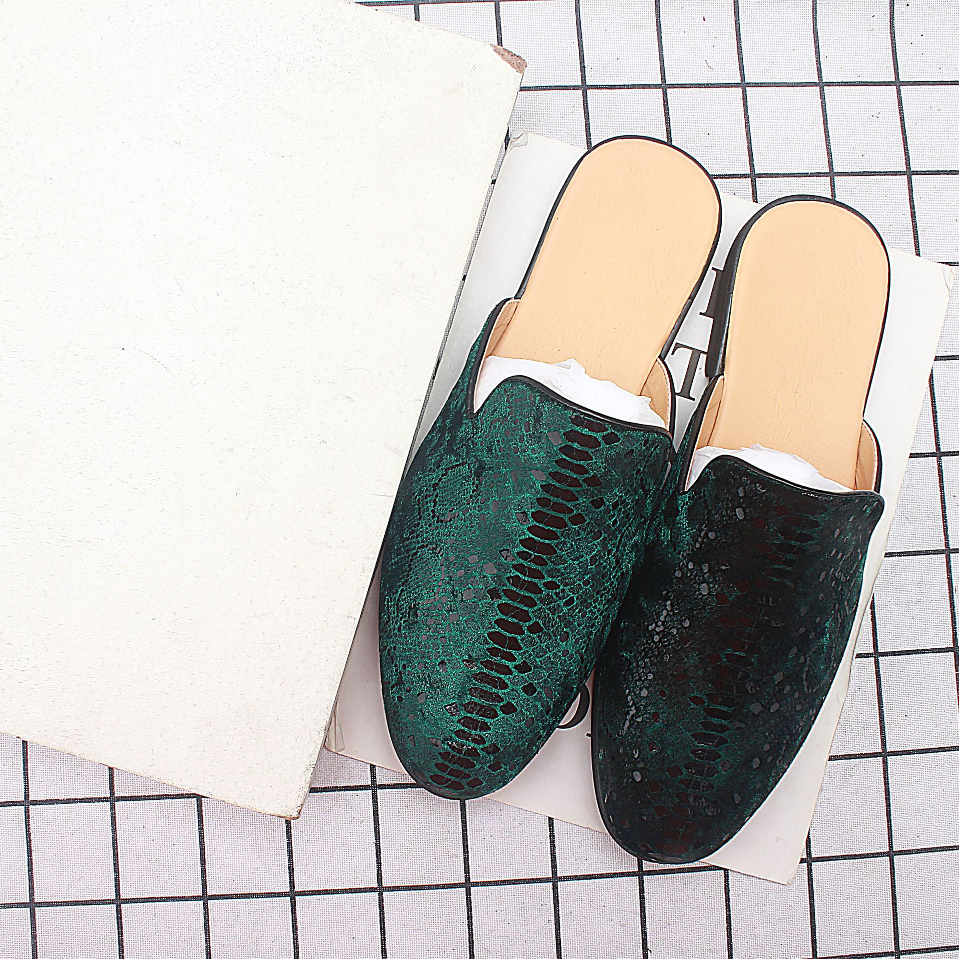 �¿��и��԰���ƤЬ�����⴩��ͷ����Ьʱ����������1388