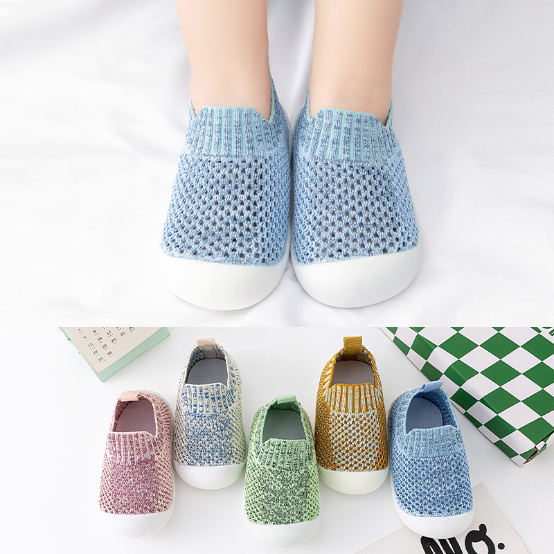 Zapatos para bebés pequeños, sandalias para bebés femeninos, zapatos de verano para bebés masculinos, suelas suaves, zapatos de malla transpirable para niños de 0 a 3 años, suelas planas