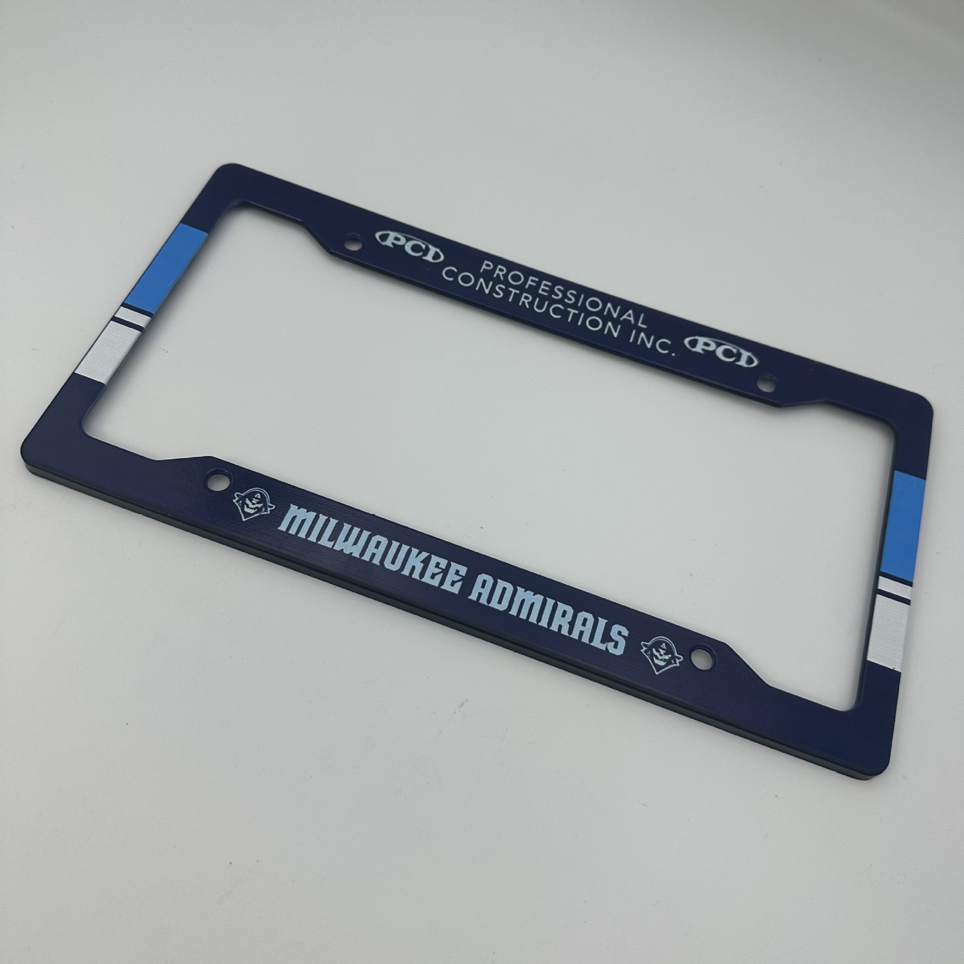US standard four-hole plastic small round hole full-print license plate frame, personalized car license plate frame, decorative frame, license plate holder
