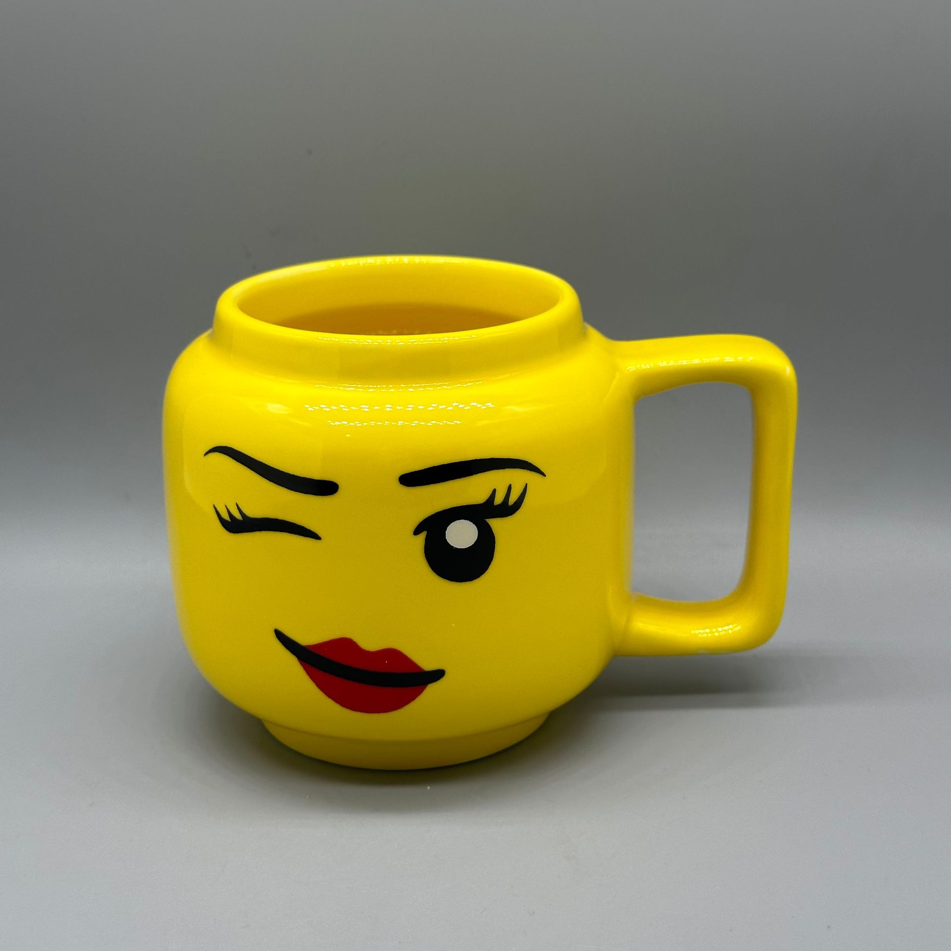 Expresión facial linda taza de cerámica pequeña cabeza de muñeca taza de cerámica linda cara sonriente taza de bebida taza de regalo para niños