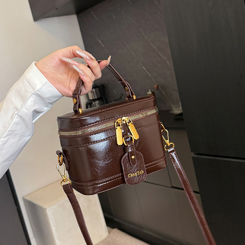 Retro Trendy Luxury 2026 New Arrival Small Square Handbag Fashion Casual Shoulder Bag Niche Crossbody Box Bag - Thumbnail 2