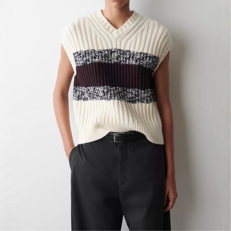 C Women's Standard Fit V-Neck Wool Blend Knit Vest 2025 Autumn New Arrival 1312220001 C Women's Standard Fit V-Neck Wool Blend Knit Vest 2025 Autumn New Arrival 1312220001