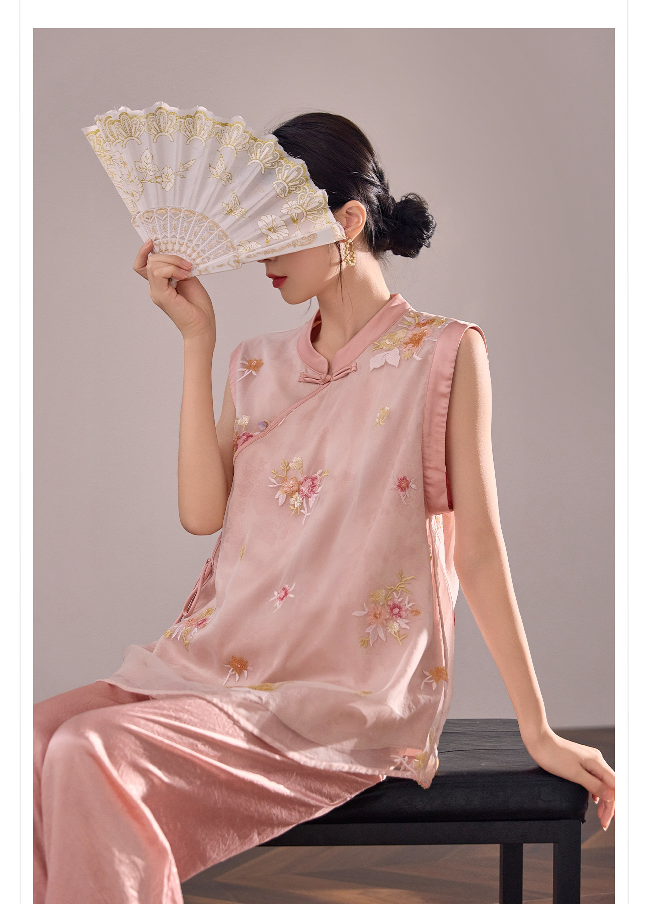 Áo vest lụa tằm thêu hoa phong cách Trung Quốc mới, thiết kế mỏng mùa hè M4007B — màu hồng chi tiết 3