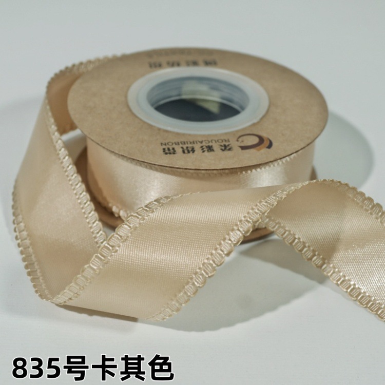 0.6cm gancho de color, una gran cantidad de accesorios de arco de cabello, botón de flores, pastel de regalo, cinta de embalaje de regalo