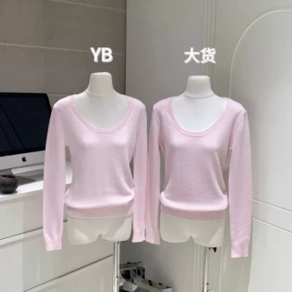 勇敢宅基地 自由舒展u领三色毛衣棉针织上衣