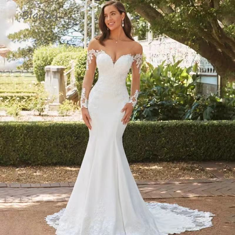 Mermaid Wedding Dress 2025 New Bride Wedding European and American Long-Sleeved Backless Lace Slimming Look Simple Tailing Palace Retro