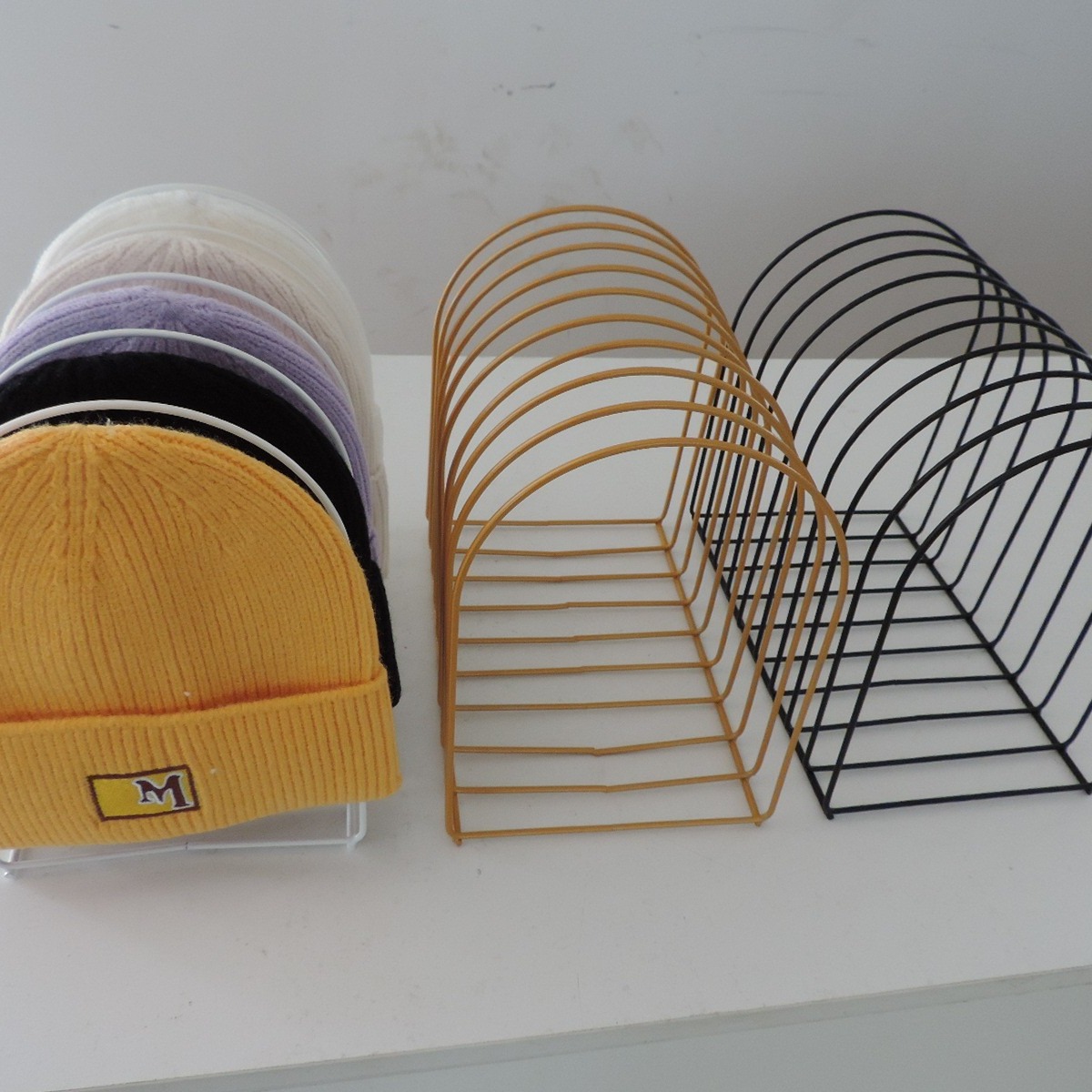 Wrought Iron Office Desk, Iron Metal Creative Dormitory Bedside Bookshelf, Storage Rack, Small Magazine Rack, Yarn Hat Rack