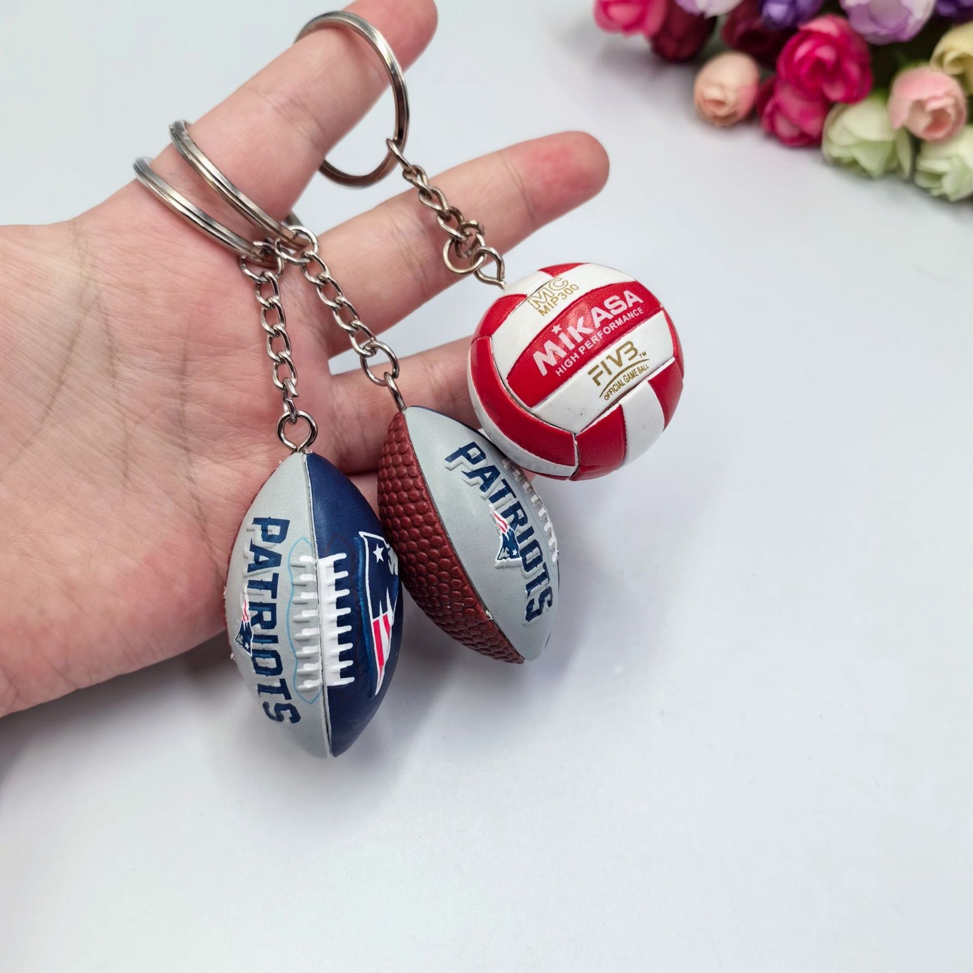 Cuero explosivo fútbol baloncesto voleibol rugby llavero colgante Copa del mundo de fútbol llavero deportivo