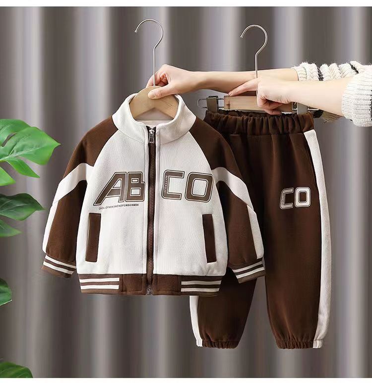 Small and medium-sized sports set, autumn handsome children's Korean version jacket, wearing baseball jersey_voghion.com