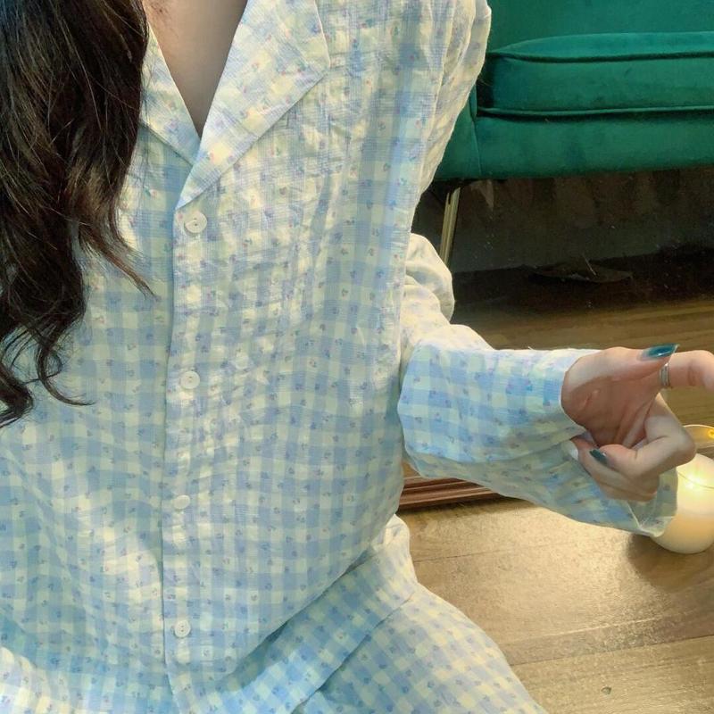 格子のハローキティのパジャマの女性春秋の新型の長袖のズボンの日系の漫画の部屋の服のスーツは外で着ることができます。|undefined