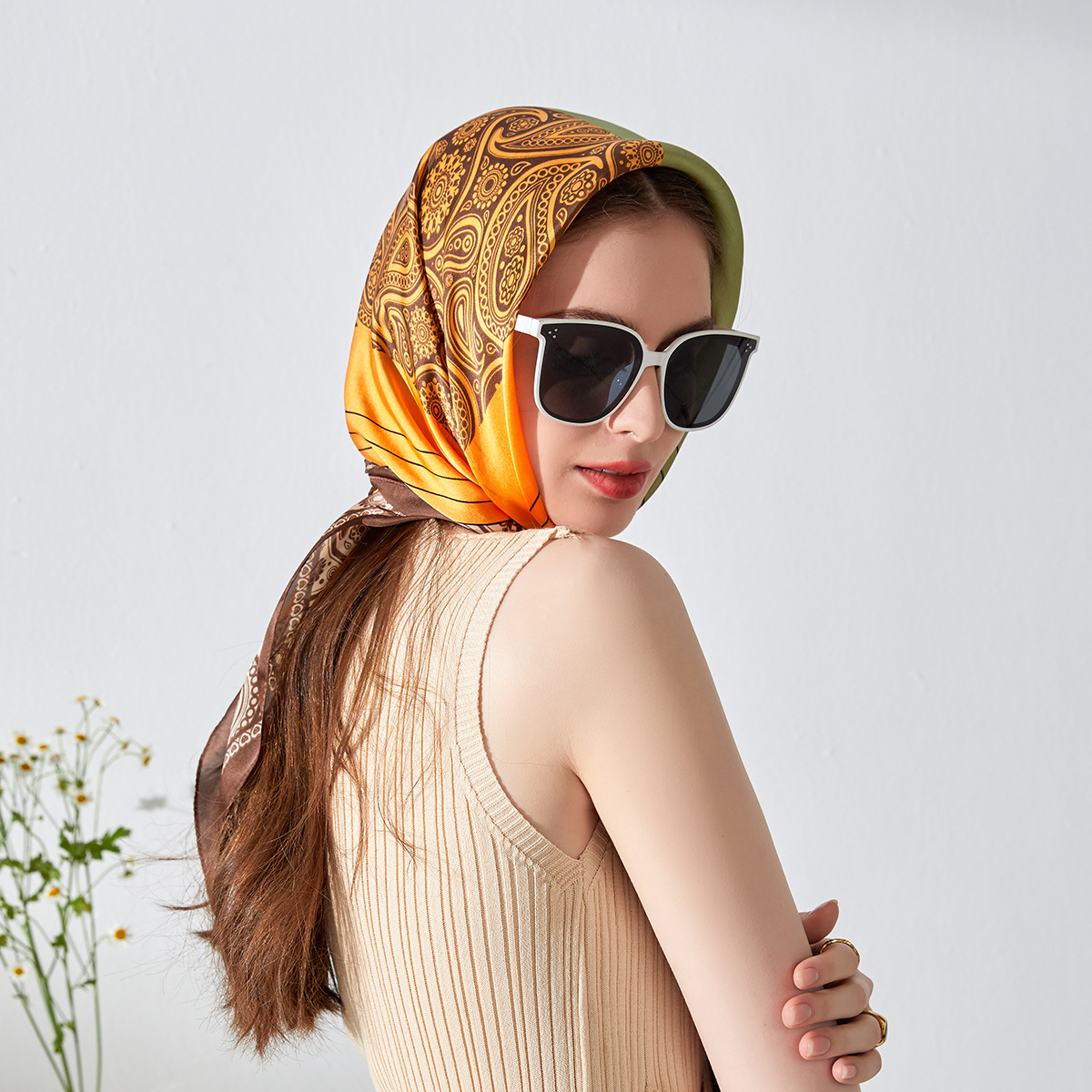 Nuevas bufandas cuadradas coreanas simple bufandas de seda de punto ondulado bufandas de seda de moda femenina 70cm azafata profesional bufandas de seda