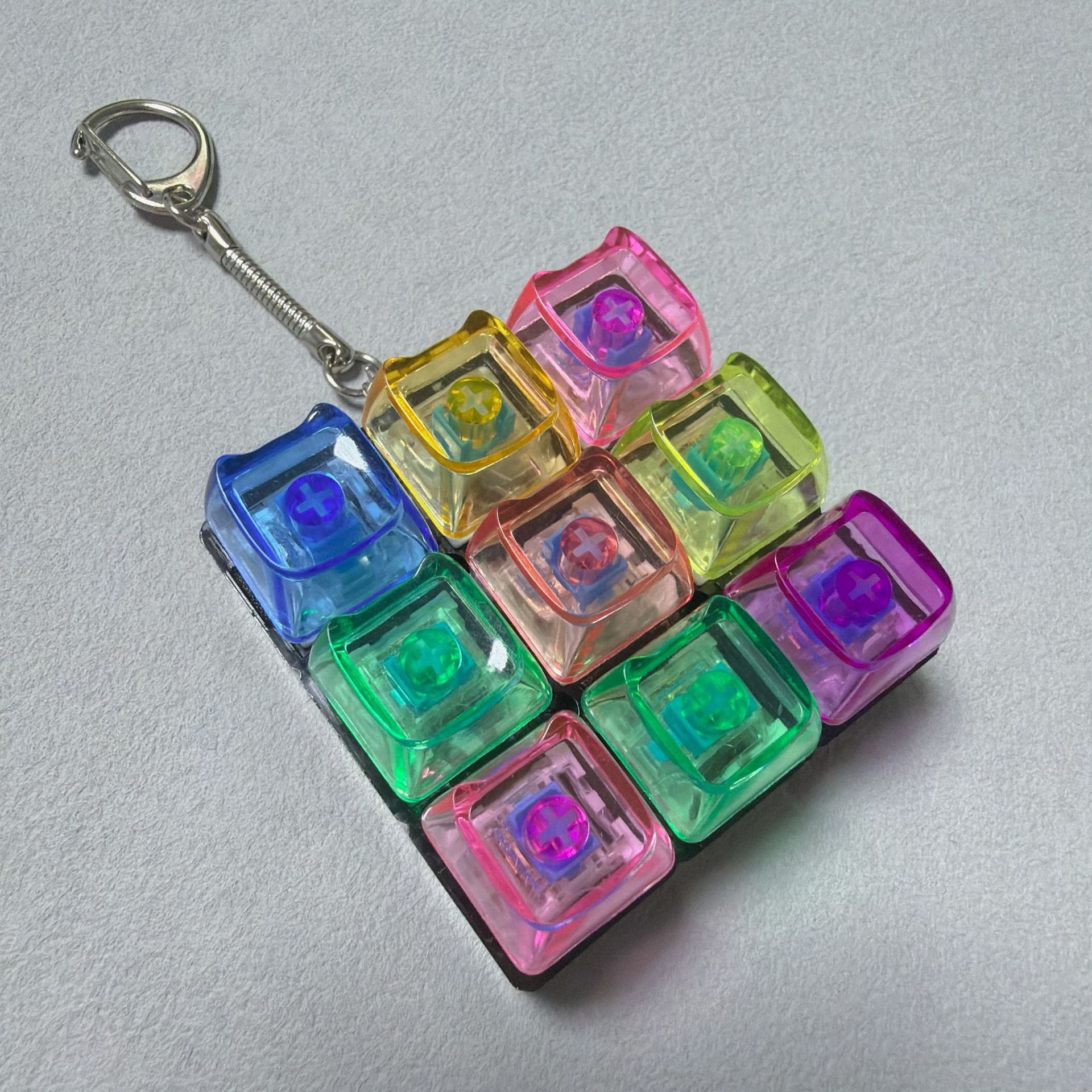 跨境发光九键PC透明爱心小熊猫咪减压按键钥匙扣减压玩具书包挂件