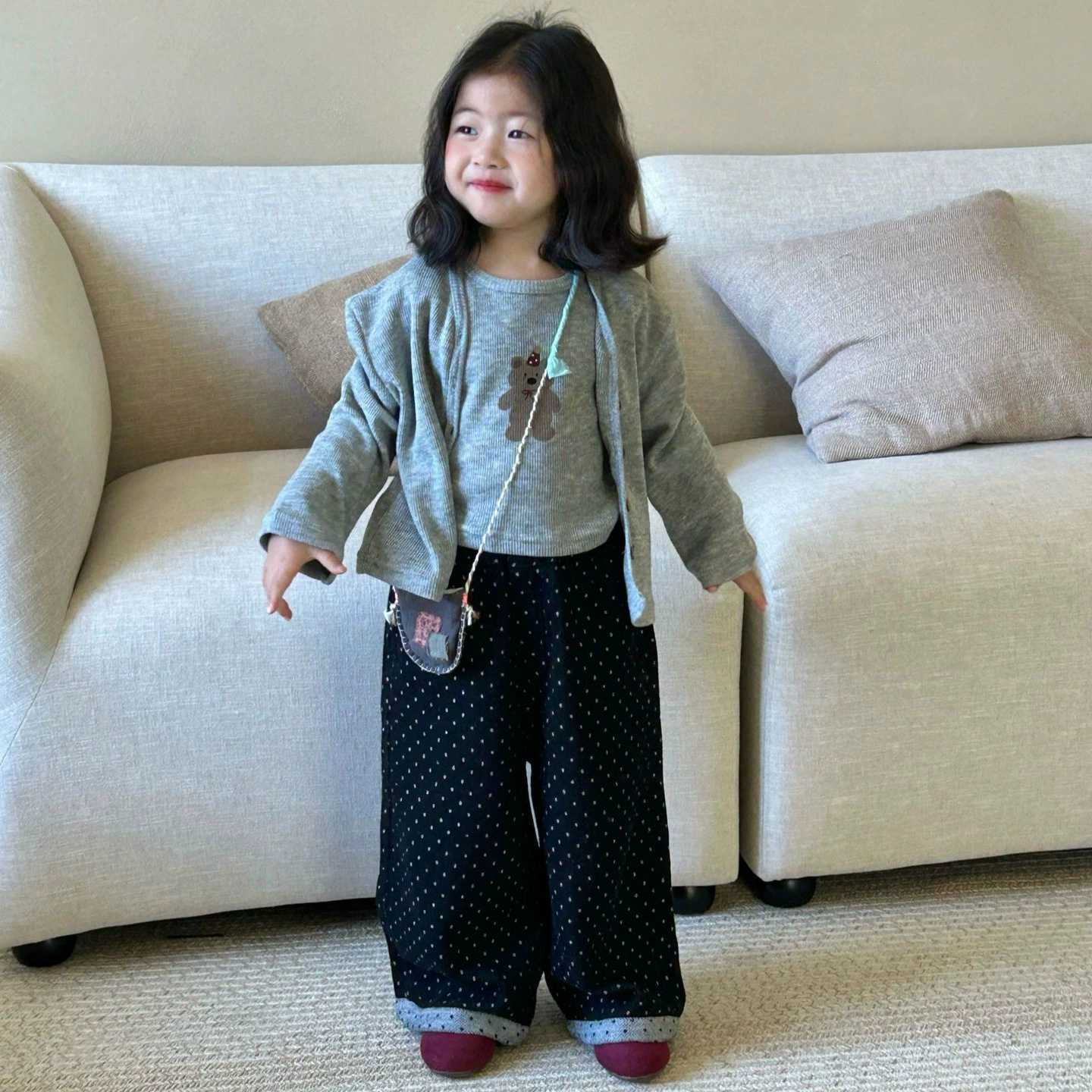 Autumn cute vest, cardigan, jacket, children's clothing, Korean style, with little bears