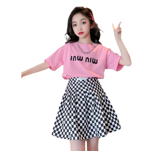 Girls summer plaid skirt suit 2023 new medium and large children's letter printed T-shirt short skirt college style two-piece set