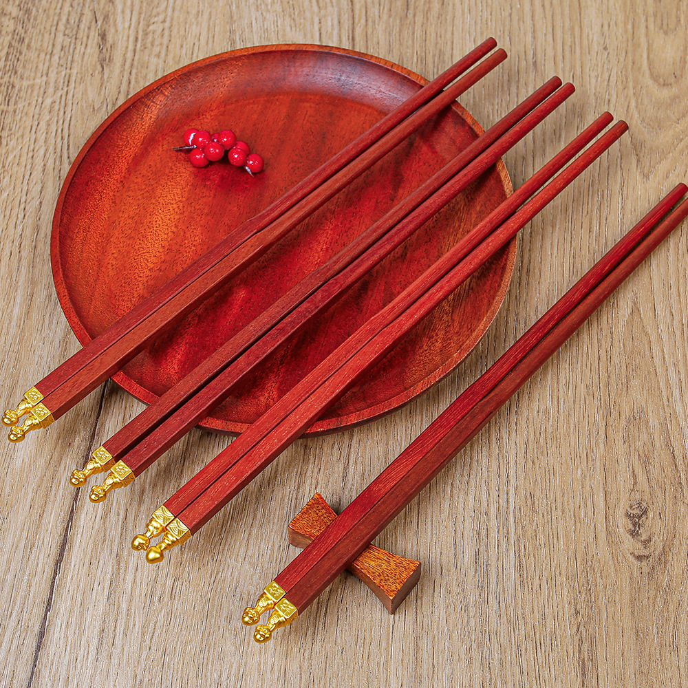 La marea nacional del Año de la Serpiente tiene un buen comienzo, regalo de la reunión anual, palillos de sándalo rojo, juego de caja de regalo de 5 pares, palillos de sándalo rojo para el hogar, letras