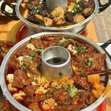 网红万州小火锅酒精炉加厚商用鲜烧牛肉火锅铝制煤球锡场鸡锅