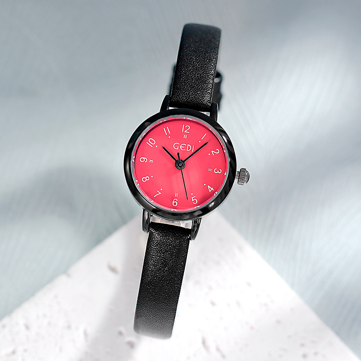 Goldie Small Fashion Dopamine Student Watch Small High Color Value Little Wild Berry Women's Quartz Watch