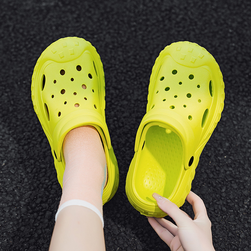 Summer non-slip beach slippers, soft sole