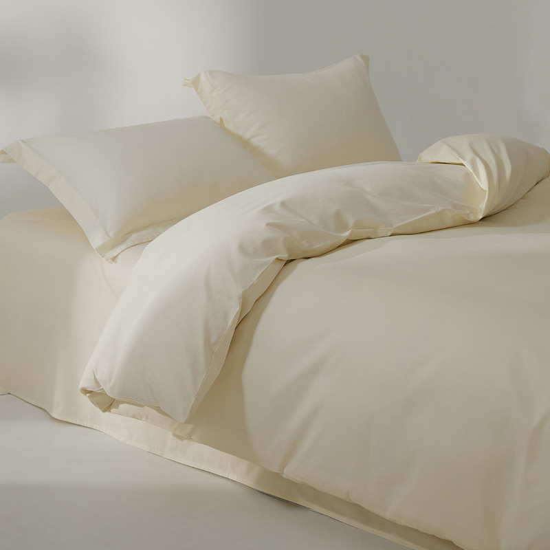 100本の純綿の毛磨き布団は秋冬に厚くて純色がシンプルです。