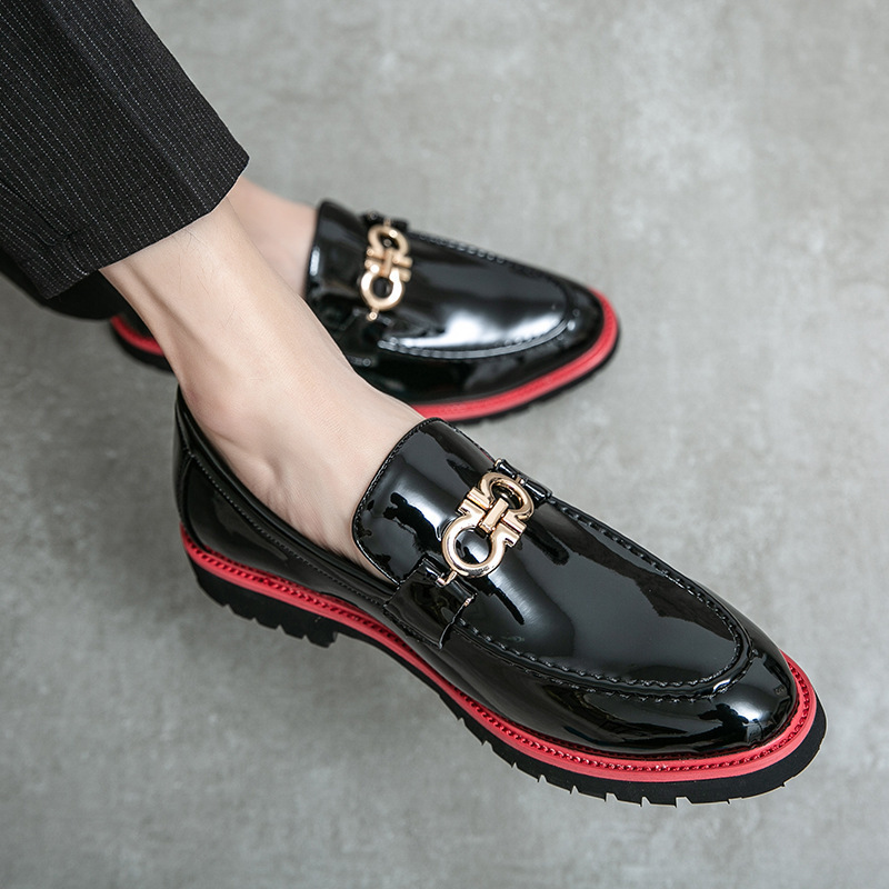 Zapatos de cuero transfronterizos de gran tamaño, zapatos de cuero de un pie, zapatos casuales de estilo británico coreano, zapatos de boda para hombres