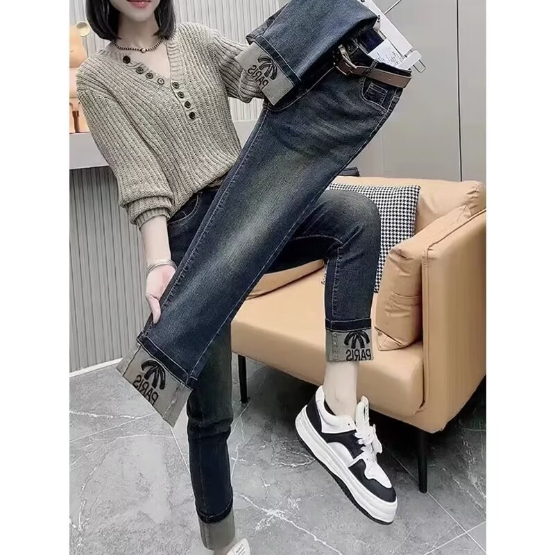 ストレートジーンズの女性の秋の新型の小柄な9分のタバコの管のズボンの大きいサイズの太っているmmはやせているナシの形の体つきのズボンを現します。|undefined
