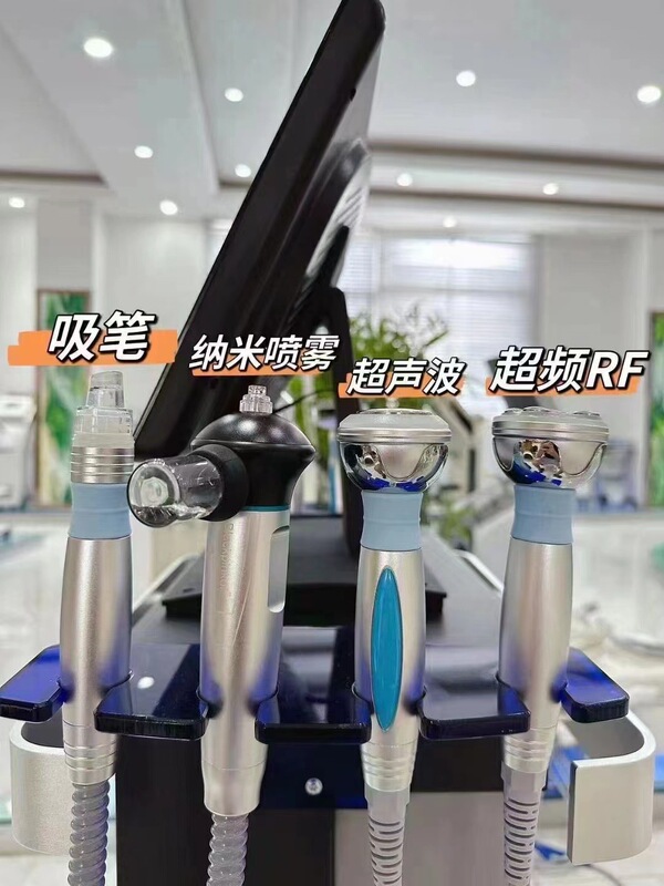 海菲の星の顔の製品は大きい泡の皮膚を導入して清潔で引き締めることができます。|undefined