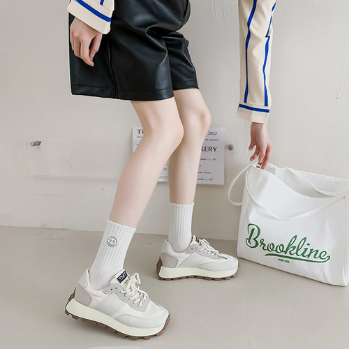 New socks, Japanese smiley face embroidered small white socks for women, high elastic, medium and short socks for women, solid color boat socks wholesale