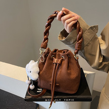 �r��ĥɰ�����OӋ����ˮͰ��Ů2025�ﶬ�¿�����б����ٴ�μ��