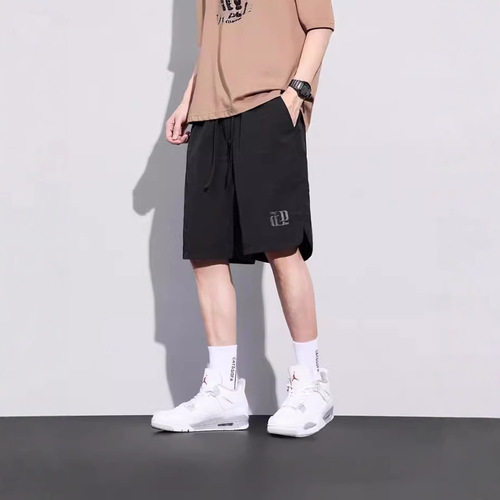 2025 Trendy Ice Silk Shorts for Men - Thin, Sporty, Outerwear, Relaxed Fit, Breathable, Quick-Drying Beach Pants for Summer