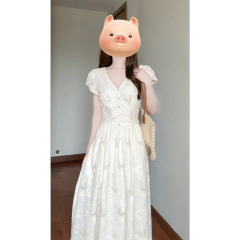 フランスの白い刺繍の襟の気質のワンピースの女性の夏は超美しくて精巧です。