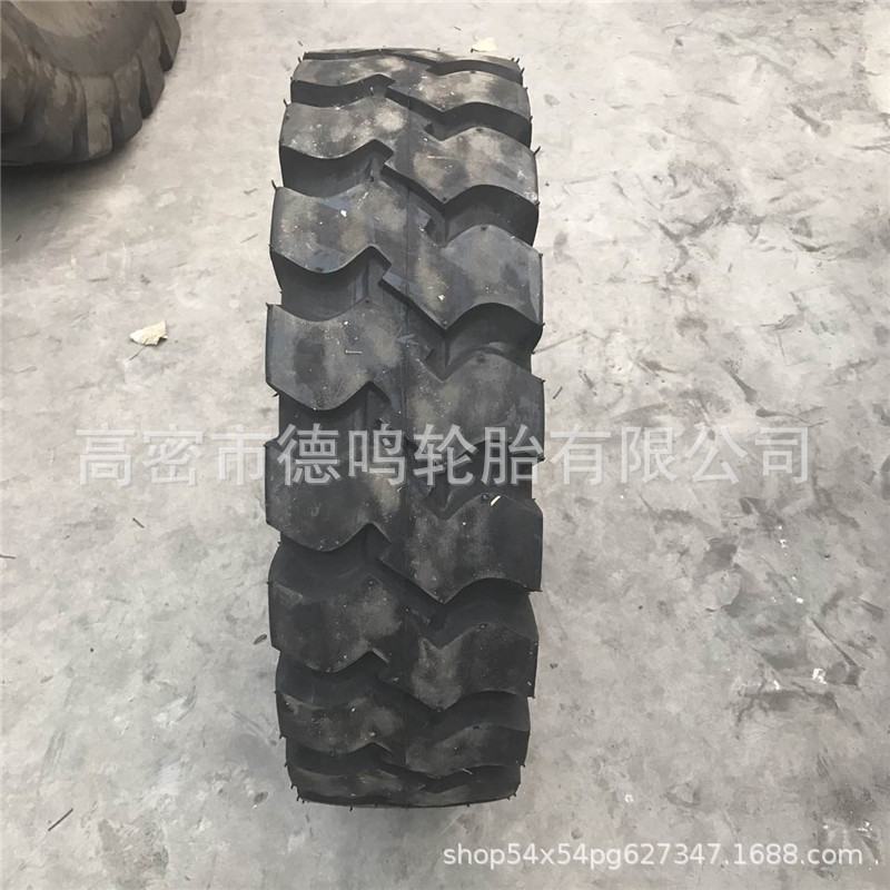 Suministro cargador neumático 1000-16 maquinaria de ingeniería neumático 10.00-16 Tipo