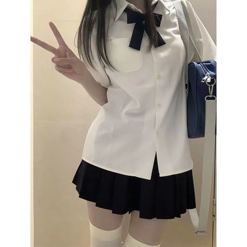 Japanese-style JK uniform short-sleeve basic shirt, slim-fitting and versatile, campus-style summer school uniform set with pleated skirt