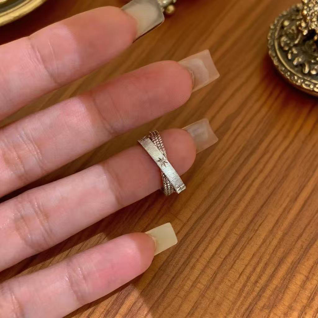 Fonkelende designer ring voor dames, elegant en comfortabel_voghion.com