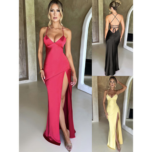 �W�����R�dŮ�b�B��ȹ���uͨ�¿�羳���Q�Ը�¶��V�I�����_��