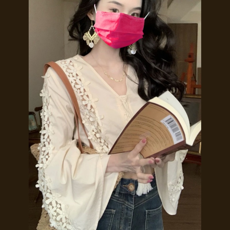 法式复古立体花朵镂空领长袖衬衫女早秋2025新款气质短款小上衣|undefined