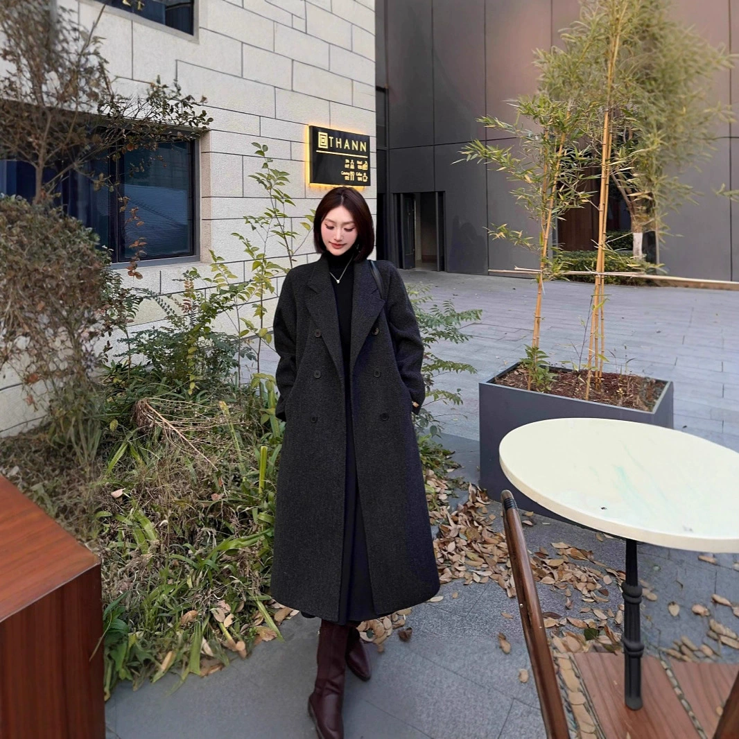 [Готовый запас вне сезона] Новое двустороннее бархатное пальто на осень и зиму 2025 года, женское толстое шерстяное пальто средней длины выше колена