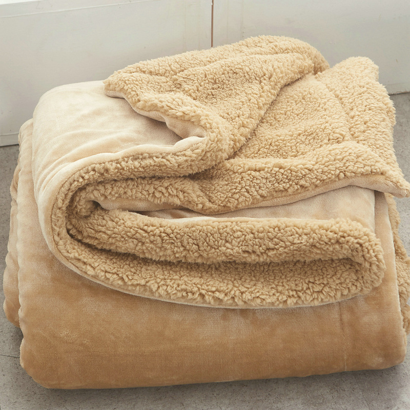 Blanket winter Small blanket quilt Lamb Carpet double-deck thickening Office Nap blanket Single Coral blanket