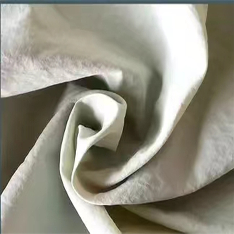 70D消光绉防晒衣面料羽绒服面料皮肤衣面料自带微皱感面料现货供