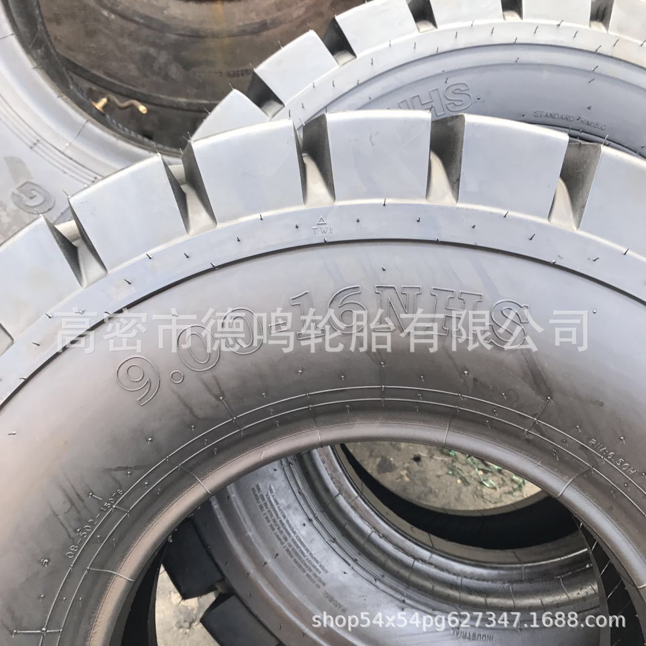 Suministro de maquinaria de construcción neumático 9.00-16 neumático de cargador pequeño 900-16