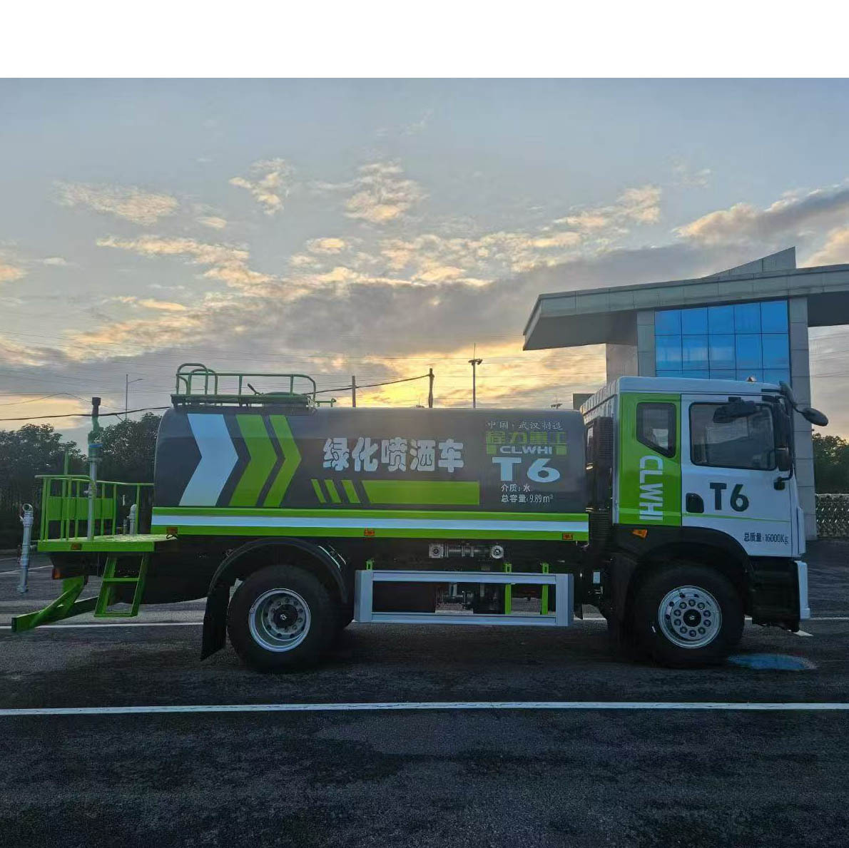 New Model of National Vi 12-Ton Multi-Functional Dust Suppressor Truck, Large 15-Ton Sprinkler Truck, Seawater Transport Truck, Deposit Delivery and Payment on Delivery