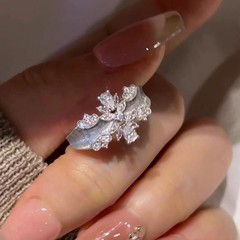 法式轻奢水滴闪钻戒指复古宫廷风精致贵气高级感时尚百搭食指戒