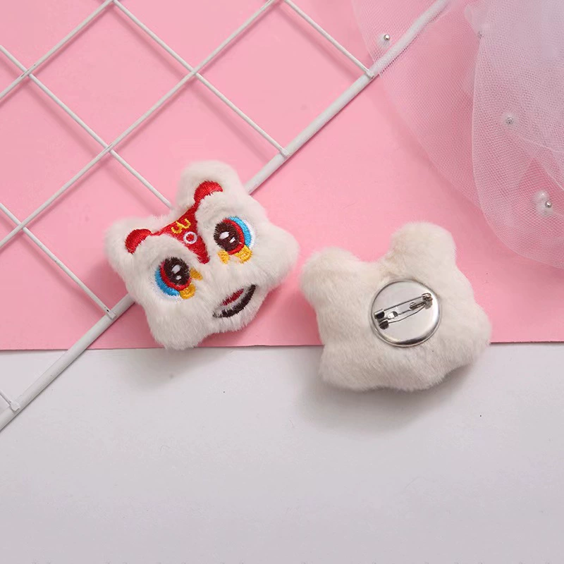 Новый национальный прилив пробуждает льва брошь пара сети красный маленький подарок подвеска оптовая кукла