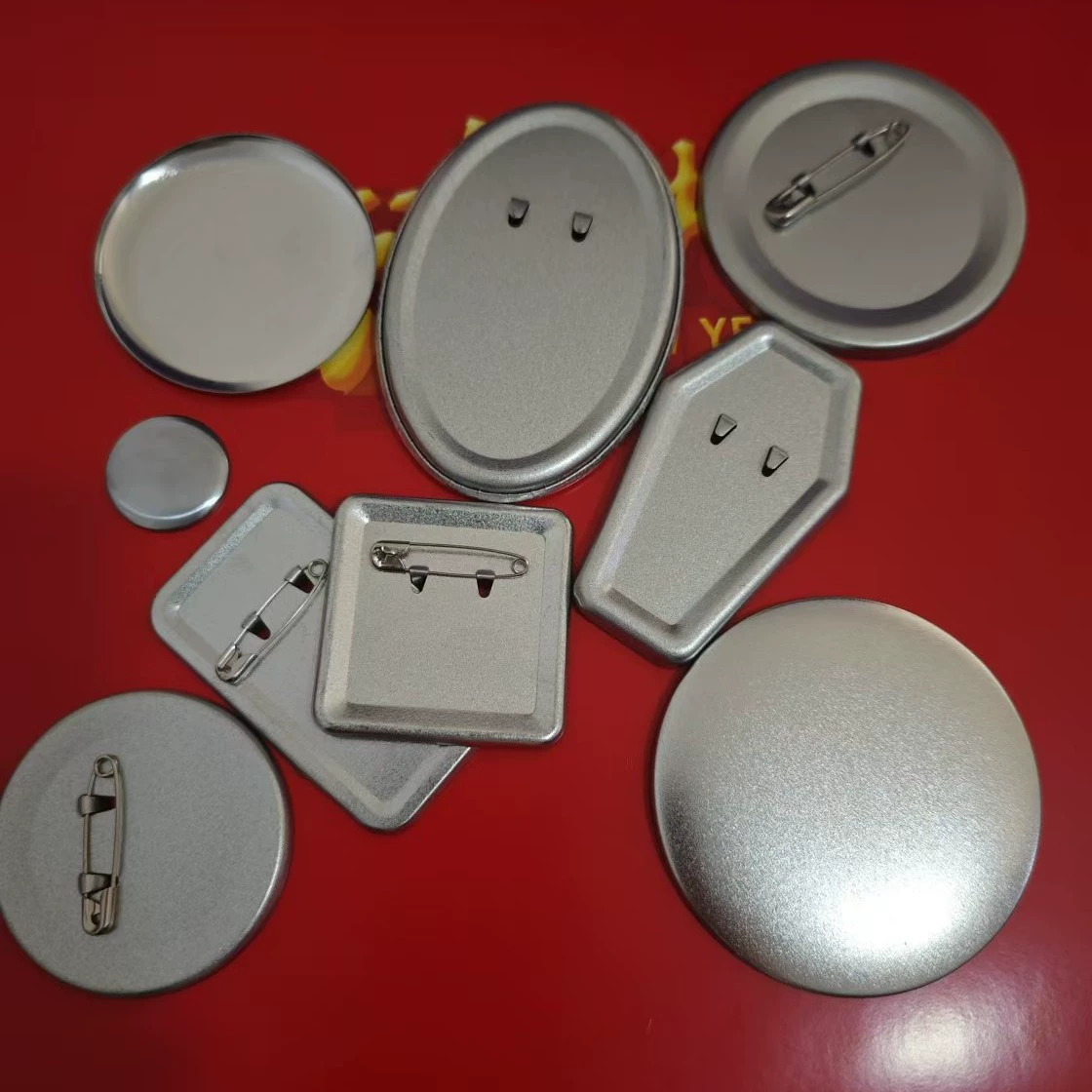 Оптовая фабрика по производству жестяных значков, квадратных медалей и сырья для них: 32 мм, 58 мм, нестандартной формы, 75 мм