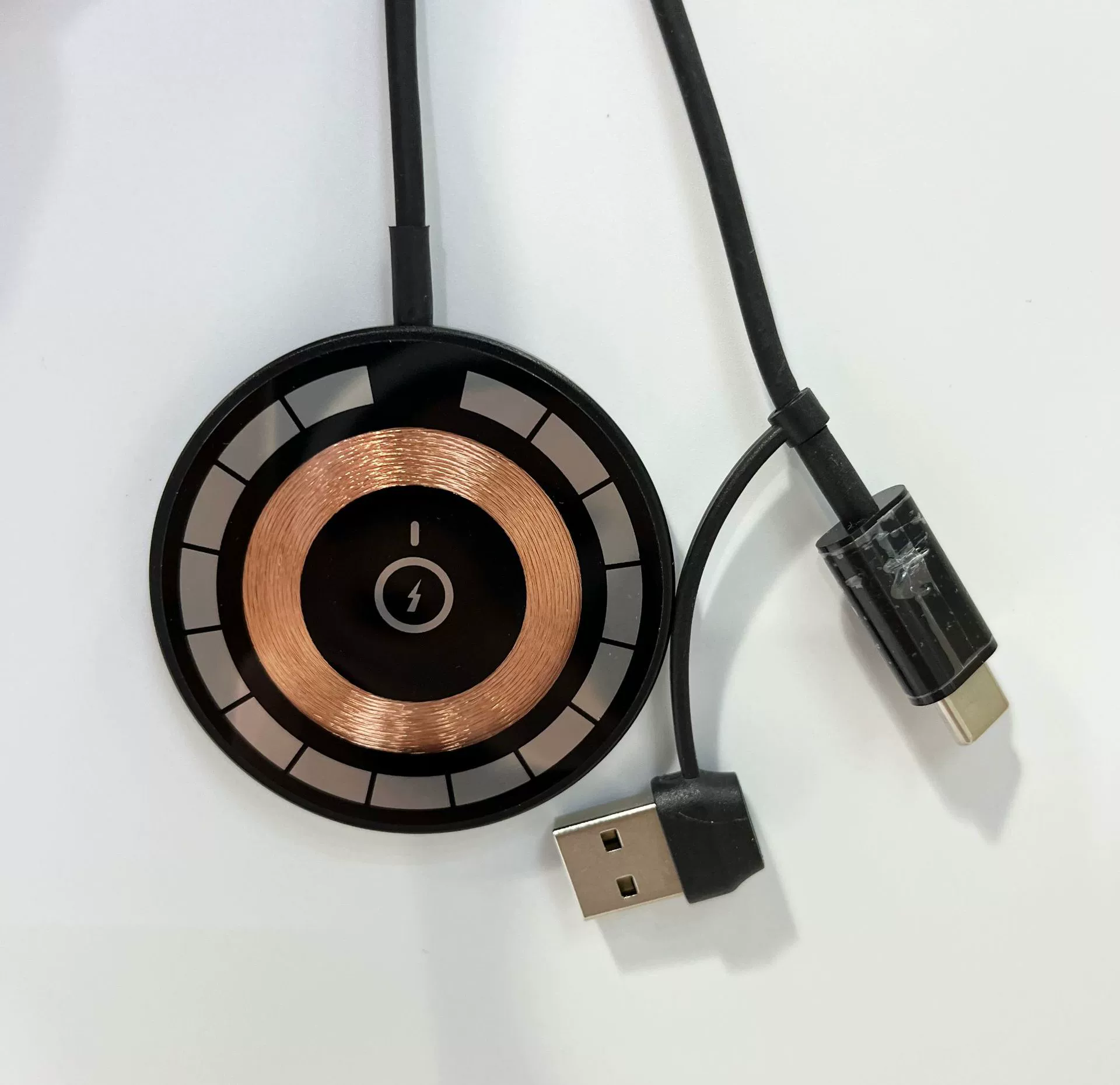 Подходящий Apple 12/13/14 Магнитныйmagesafe зарядное устройство одна проводит два PD быстрая зарядка 15W Магнитная беспроводная зарядка