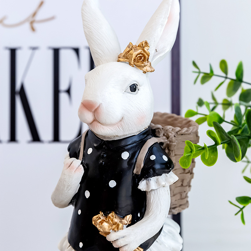 Rabbit Figurine 1