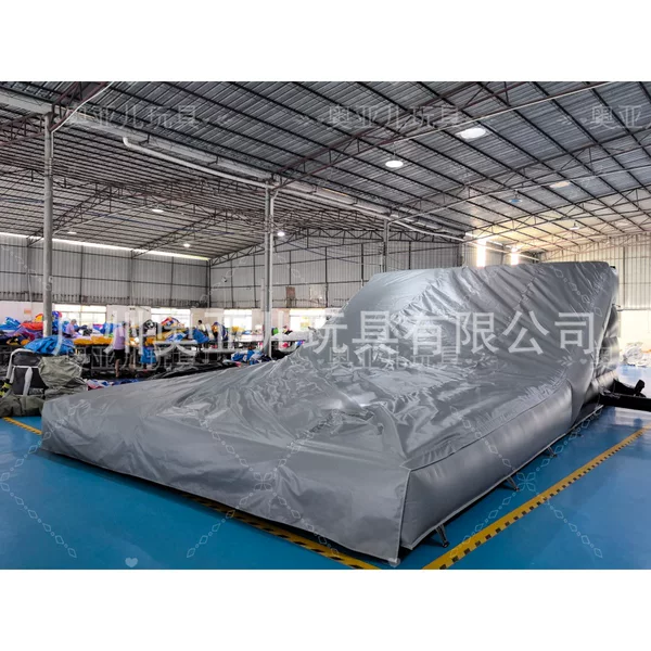 Inflatable safety protection pad, extreme sports airbag, for bicycle, motorcycle, off-road jumping, stunt, and acrobatic training