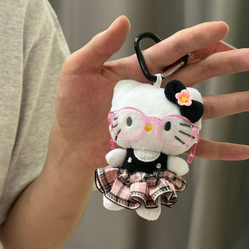 黑色草帽kitty帽宝宝挂件爱心扣公仔玩偶可爱赫本风挂饰钥匙扣|undefined