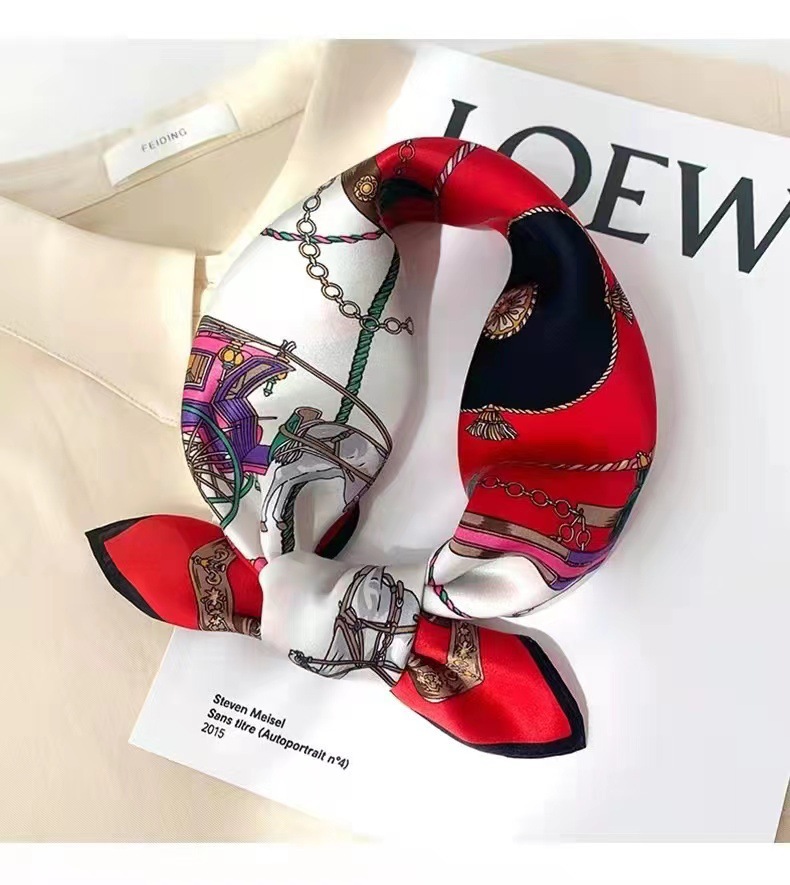 Verano nuevos productos de moda versátil delgado regalo bufandas de seda 70 bufandas cuadradas bufandas de seda bufandas decorativas bufandas bufandas para la madre al por mayor