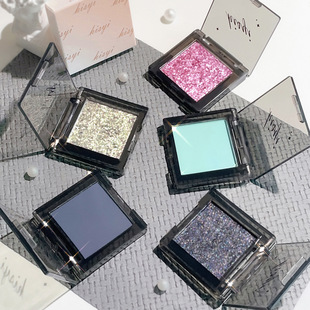 Hisyi Dark Magic Monochrome Eyeshadow Matte Pearlescent Smoky Powder Delicate Natural Color Brightening Eyeshadow Palette